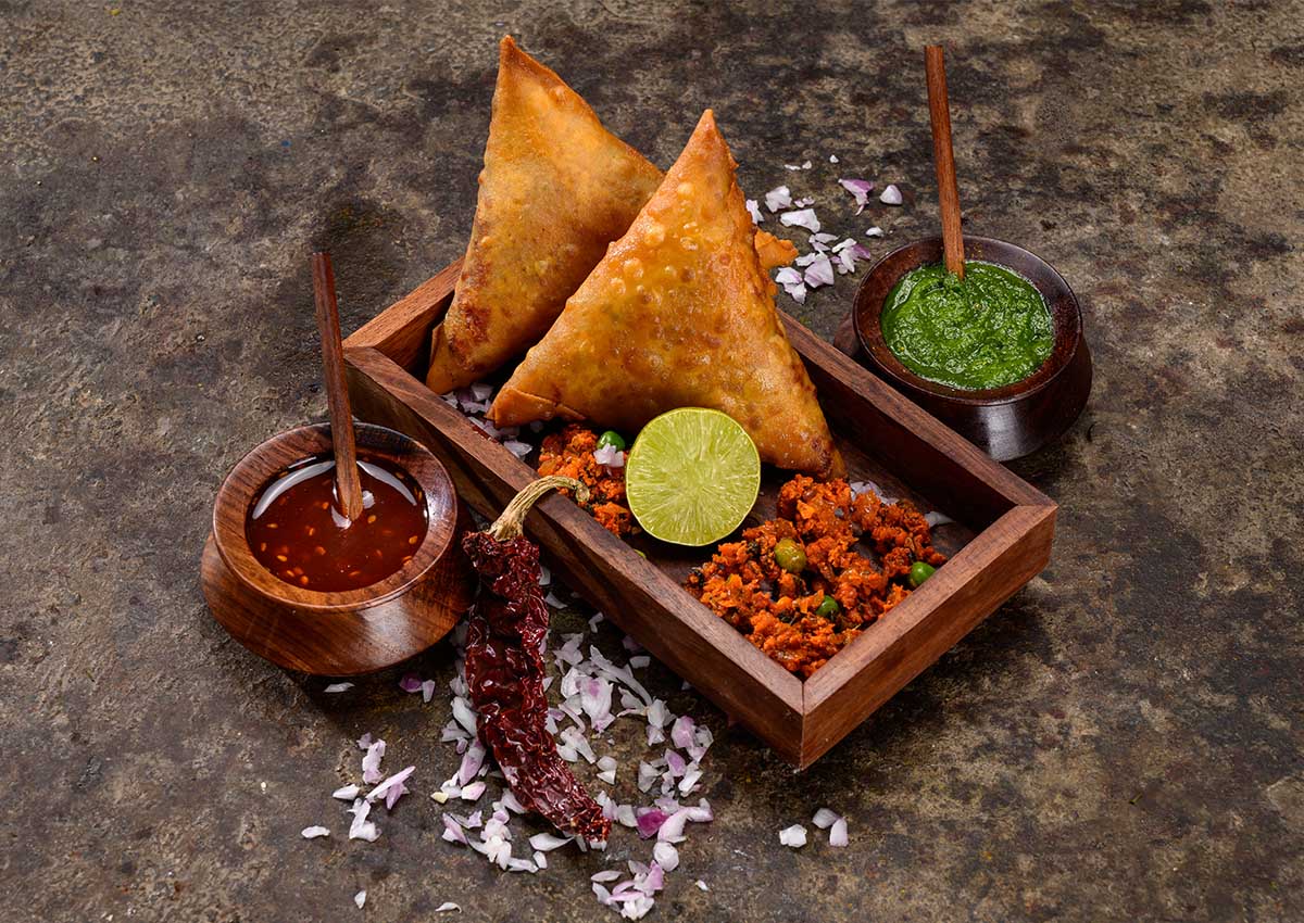 Chicken Keema Jumbo Patti Samosa