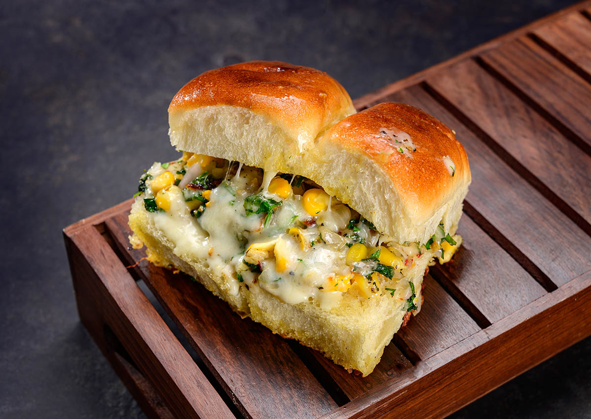 Corn & Cheese Pataka Pav