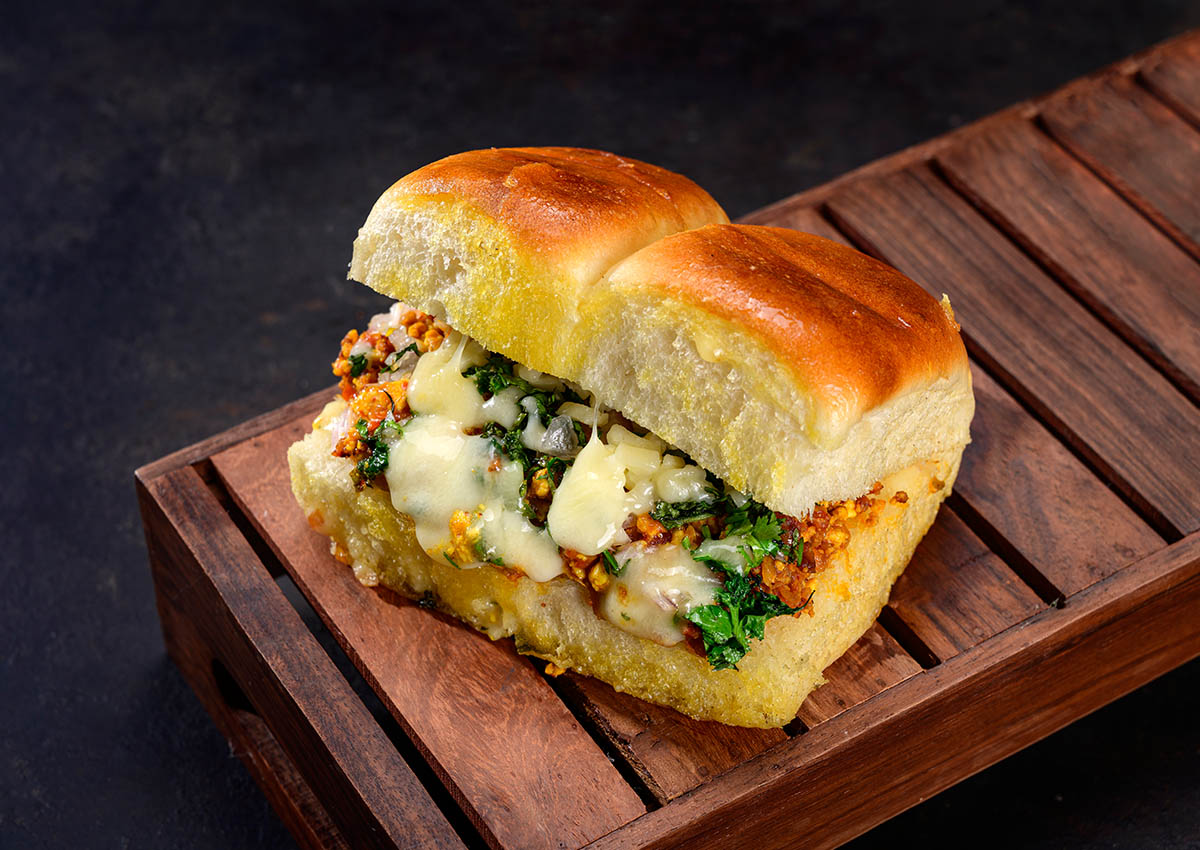 Paneer Bhurji Pav Pocket